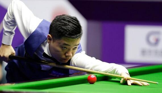 观众们的热 观众们的热