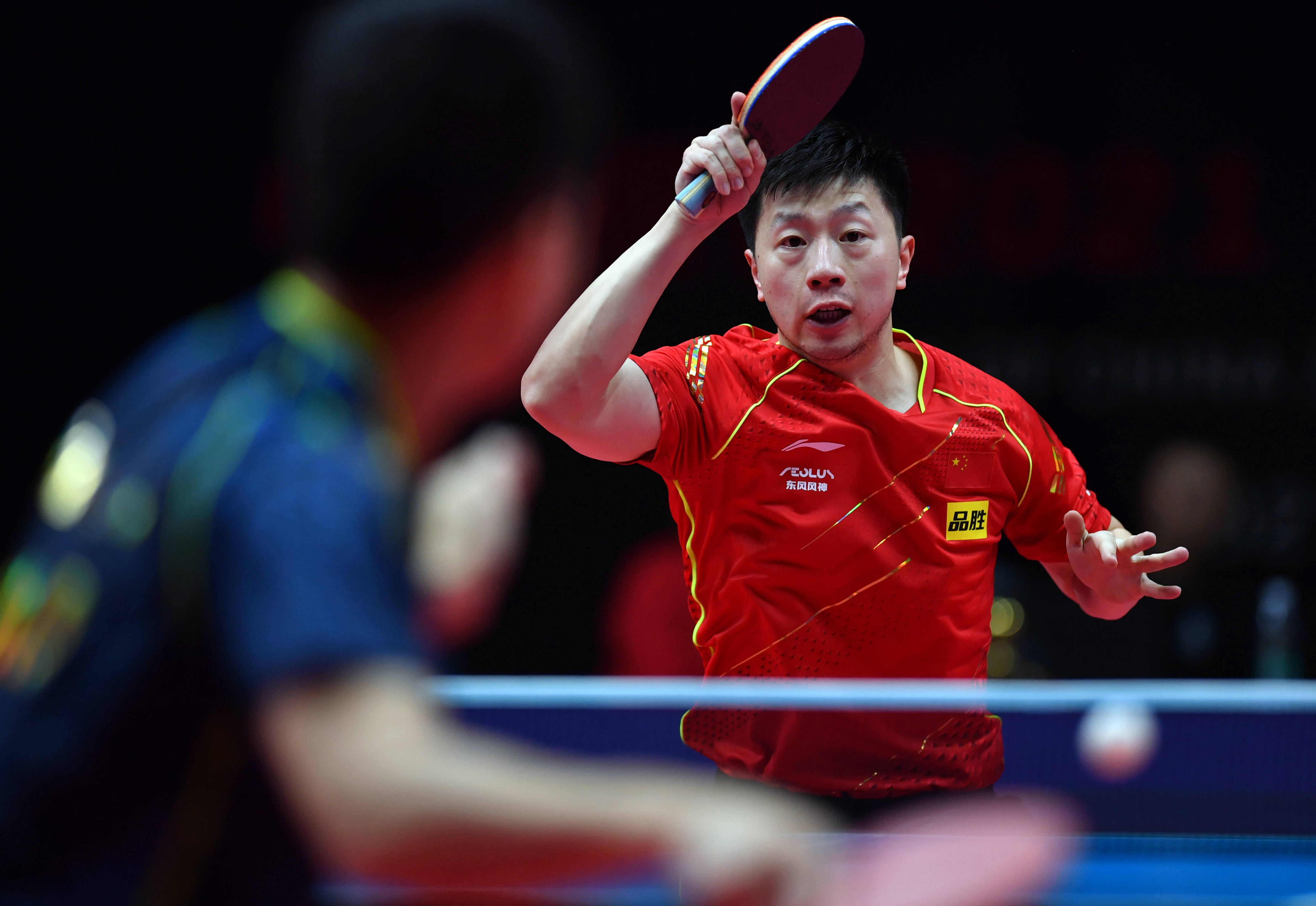 通过引进有 通过引进有