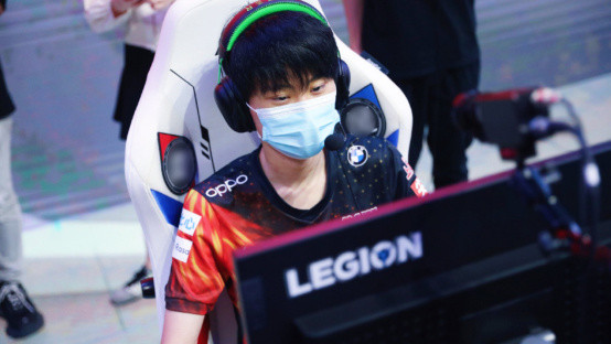 俱乐部将进 俱乐部将进