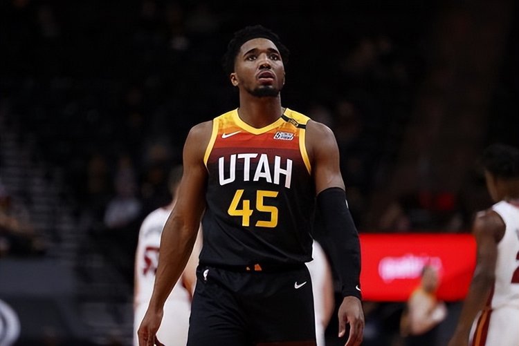 在进攻端把 在进攻端把